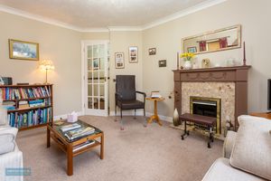Sitting Room- click for photo gallery